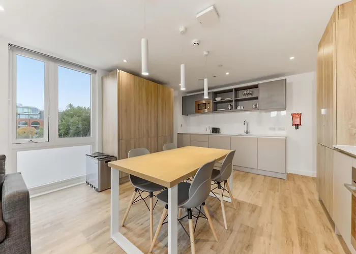 Semesterbostad Brand New Student Only Ensuites In Leeds Elland